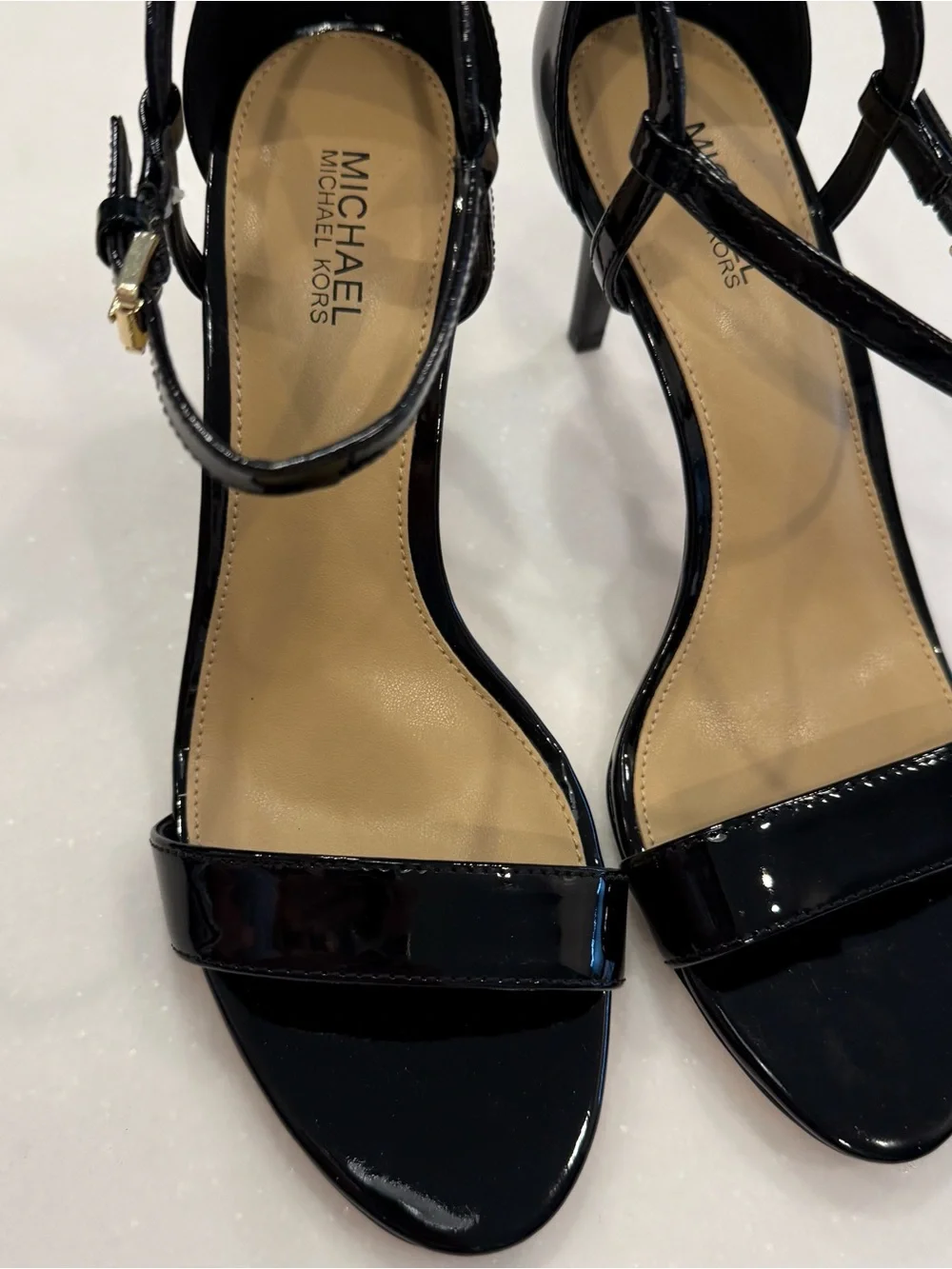 Michael Kors Simone Mid Heel Black Patent Sandals  6.5 New With Box
